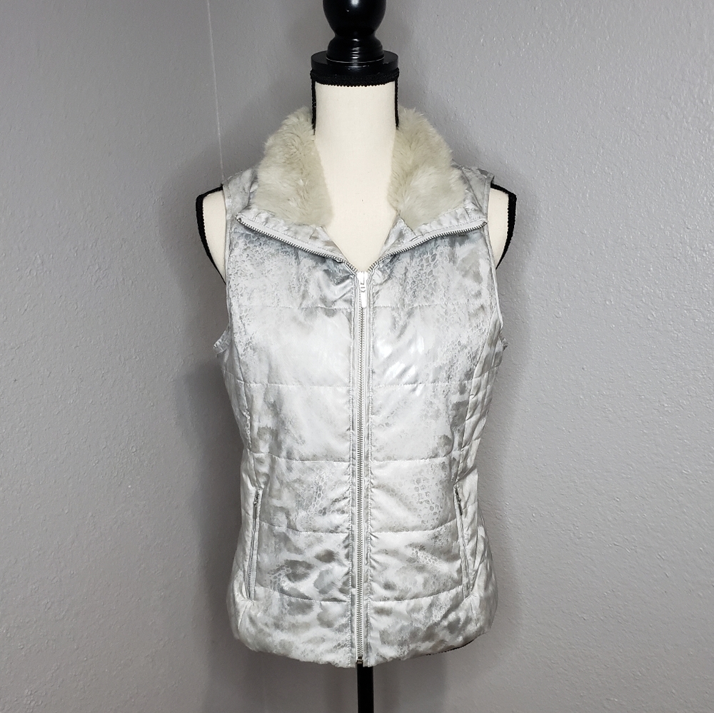 Chico's  Silver Puffer Vest with Fur Tim Collar